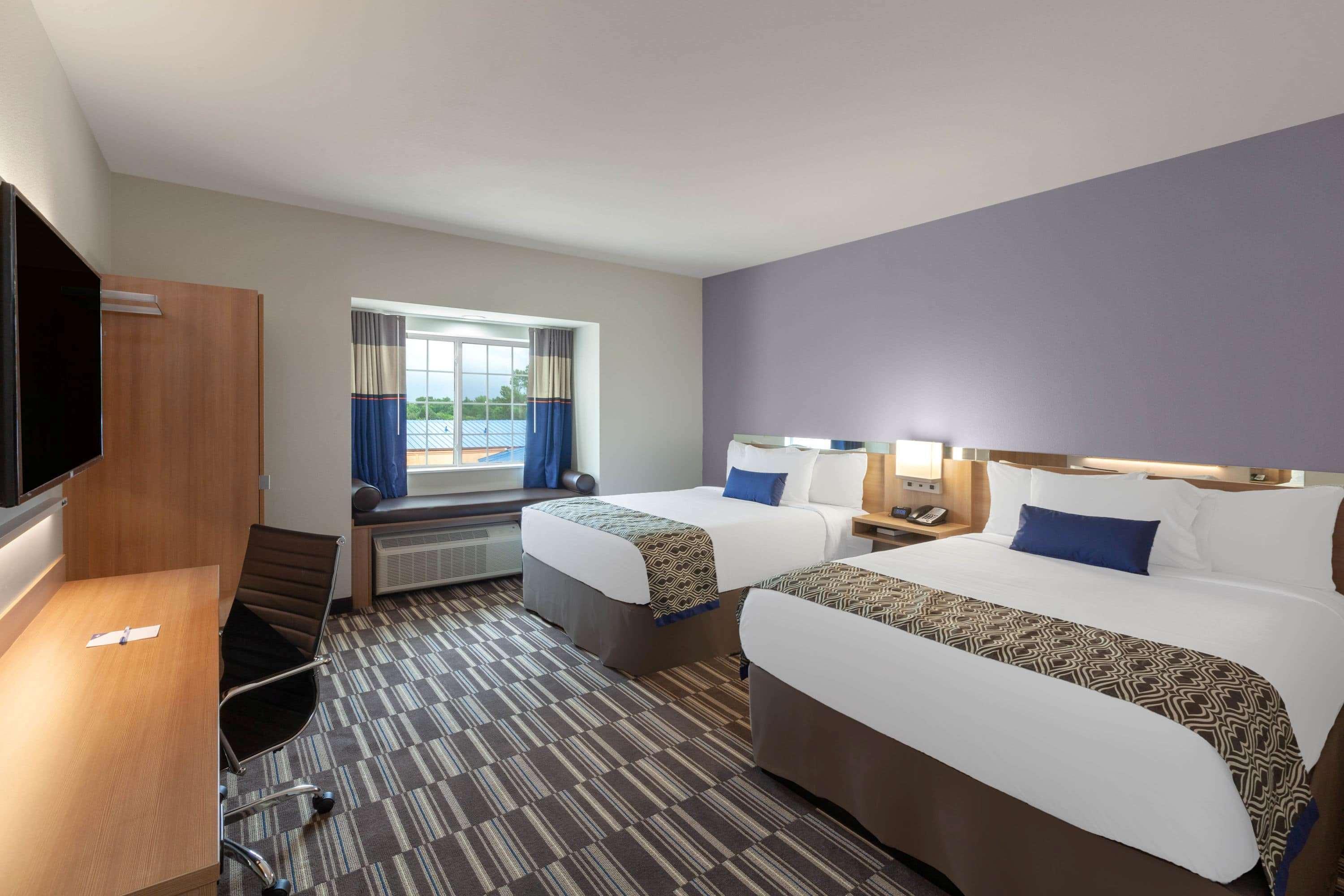Microtel Inn & Suites By Wyndham Колледж-Стейшн Экстерьер фото