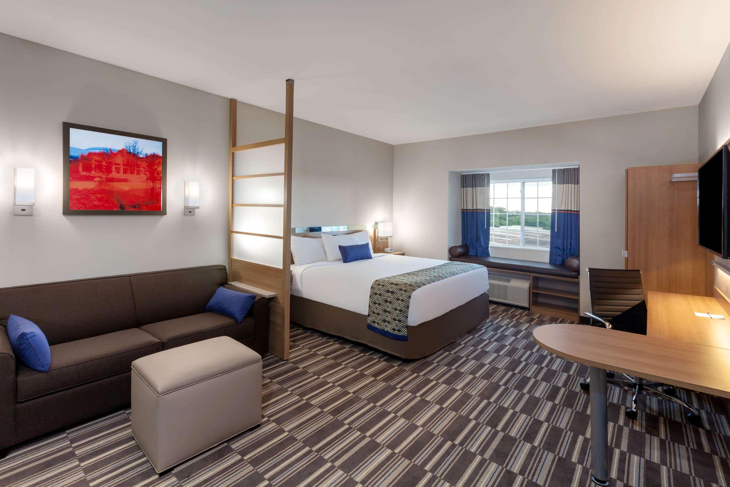 Microtel Inn & Suites By Wyndham Колледж-Стейшн Экстерьер фото